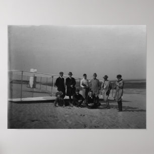 Poster Portrait de groupe devant le planeur à Kill