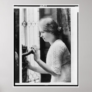 Poster Portrait d'Helen Keller Toucher une statue