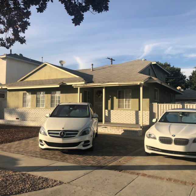 Poster Prochainement, le voyageur ouvre la maison (Créateur téléchargé)