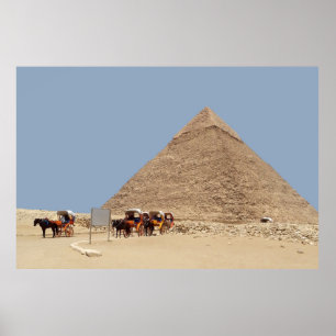 Poster Pyramide de Khafre et une chaîne de chars