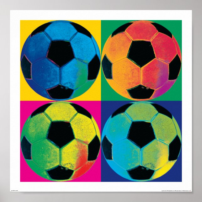 Poster Quatre balles de football de couleurs différentes (Devant)
