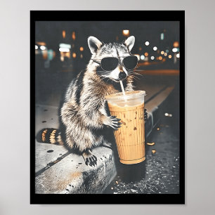 Poster raton laveur buvant un café glacé drôle d'anima