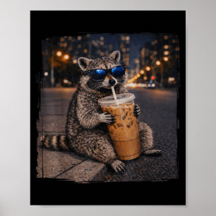 Poster Raton laveur buvant un café glacé mème animal drôl