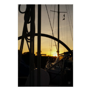 Poster Roue de gouvernail de yacht à voile avec soleil co