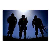 Silhouettes des soldats de l'armée