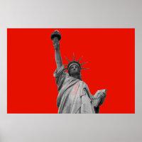 Statue de l'art pop de Liberty Red en niveaux de g