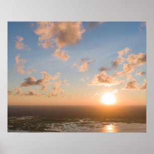 Poster Sunbeams, Sunrise, Ciel Bleu, Nuages Fluffy Image
