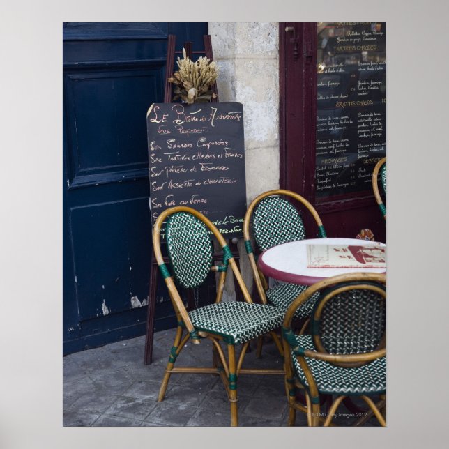 Poster Table de café avec chaises en rotin à Paris, Franc (Devant)