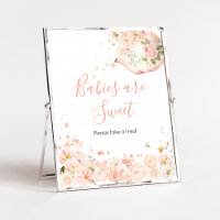 Thé floral rose pour deux bébés sont doux