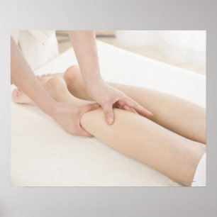 Poster Thérapeute de massage appliquant le massage de