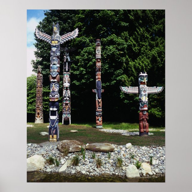Poster Totem Poles, Vancouver, Colombie-Britannique (Devant)