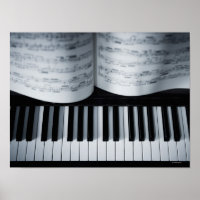 Touches de piano et livre de musique
