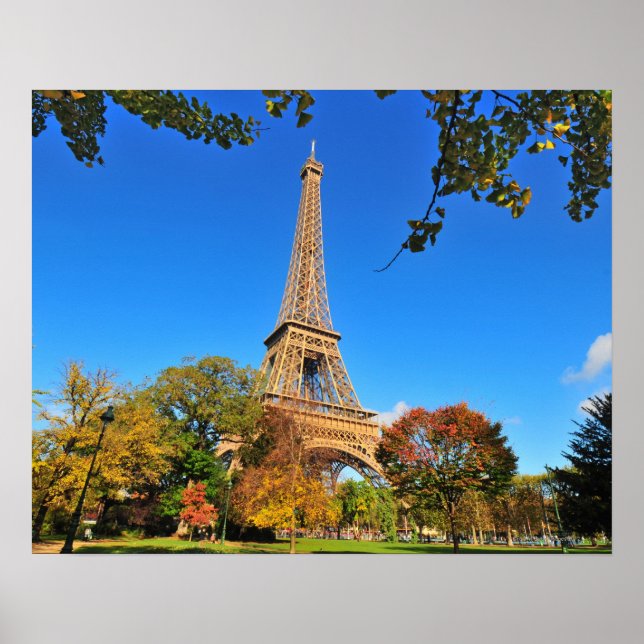 Poster Tour Eiffel avec arbres d'automne et feuilles (Devant)
