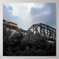 train locomotive traversant le pont de Thebes