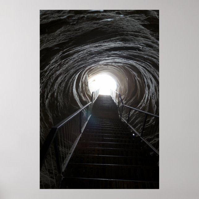 Poster Tunnel de la grotte sombre (Devant)