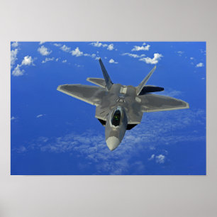 Poster Un F-22 Raptor de l'US Air Force en vol près de Gu