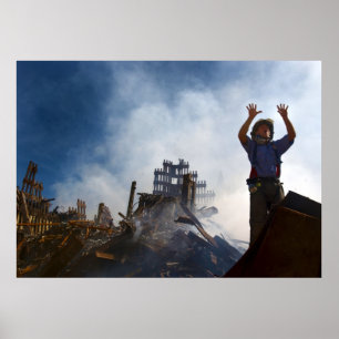 Poster Un pompier de New York en ruines du World Trade Ce