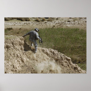 Poster Un spécialiste descend