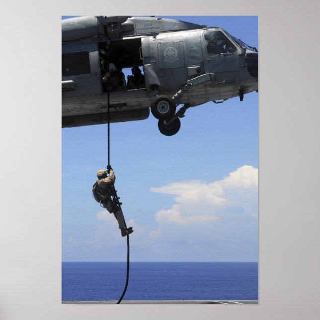 Poster Un technicien en élimination d'explosifs (Devant)