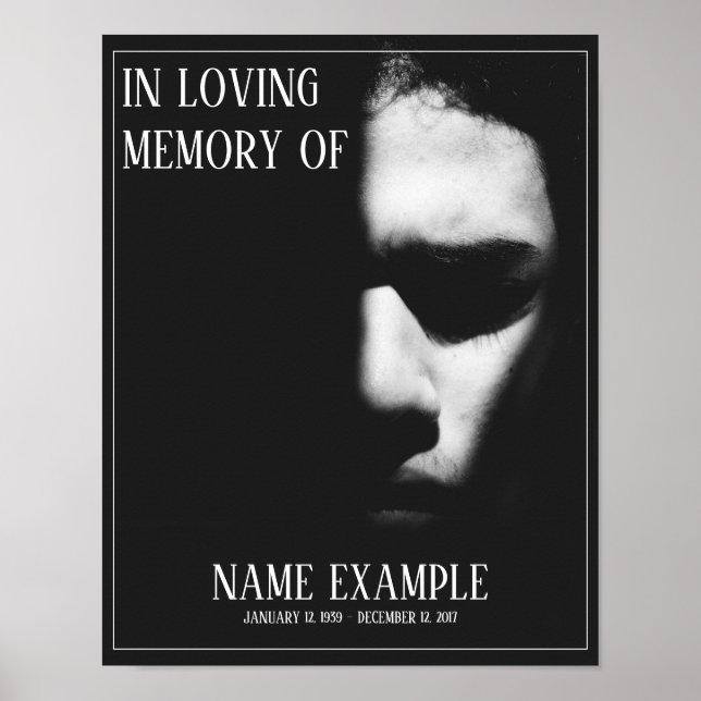 Poster Un visage endormi dans une demi-ombre (Devant)