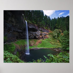 Poster Une vue de South Falls dans le parc d'État de Silv