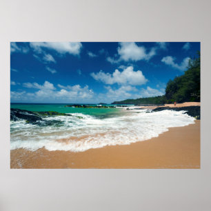 Poster USA, Kauai, Hawaï. Une Femme Marche Les Rochers