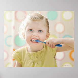Poster USA, Utah, Lehi, fille (2-3) brossant les dents