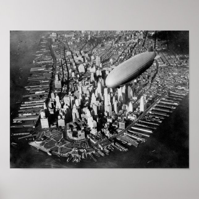 Poster USS Akron survolant New York - Vers 1932 (Devant)
