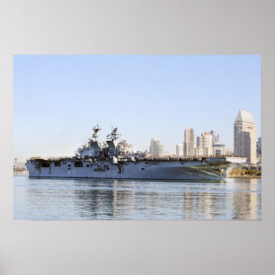 Poster USS Makin Island (LHD 8)