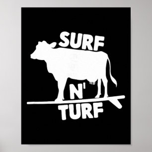 Poster Vache surfant sur le Surf N' Turf