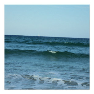 Poster Vagues d'océan bleu s'étirant vers l'horizon