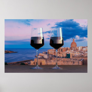 Poster Verres à vin avec vue coucher de soleil sur La Val