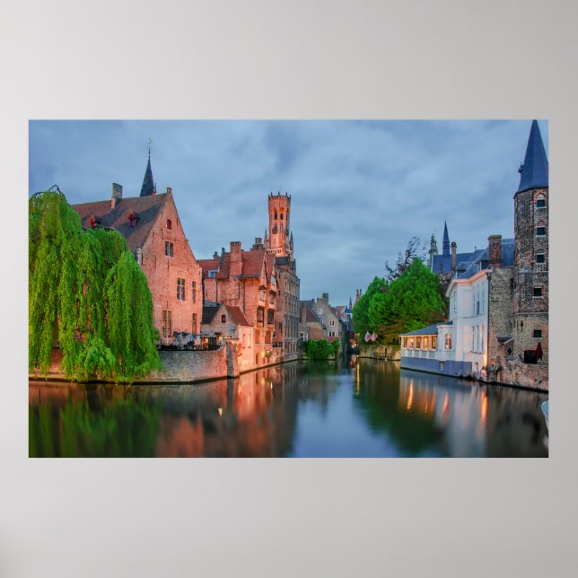 Poster Vieille ville et beffroi la nuit à Bruges (Devant)