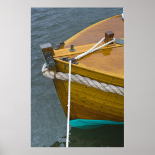 Poster Voilier en bois dans l'eau