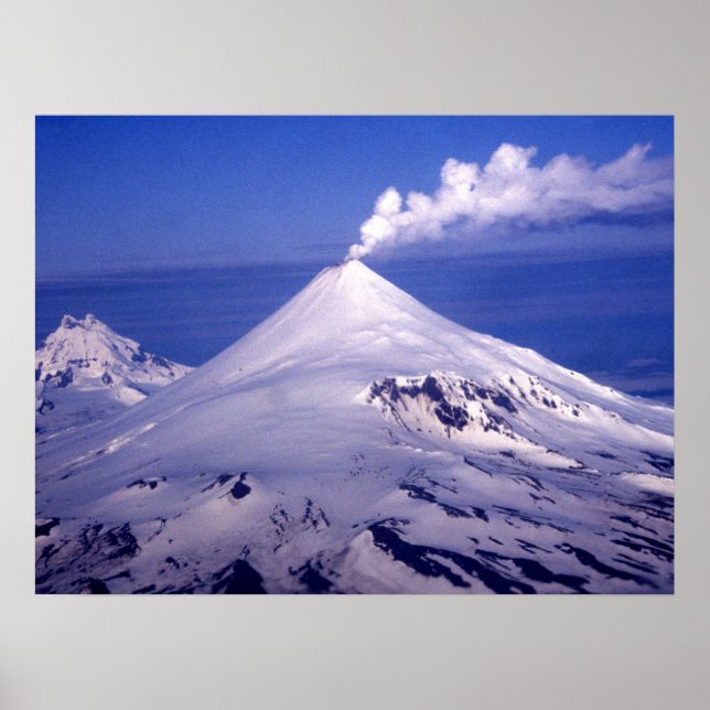 Poster Volcan des îles Aléoutiennes (Devant)