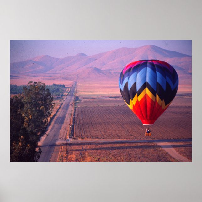 Poster Vue sur le ballon au lever du soleil (Devant)