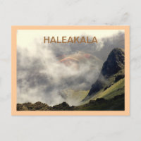 POSTKARTE: "DIE HALEAKALA STEIGT DURCH DIE KLOUDS 