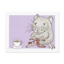 Postkarte eines grauen Hamsters, der einen Schal s