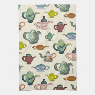 Pots de thé dans une jolie serviette de thé moti