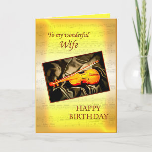 Pour femme, une carte d'anniversaire musicale avec