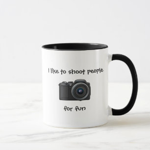 Pousse de tasse de photographe pour l'amusement.