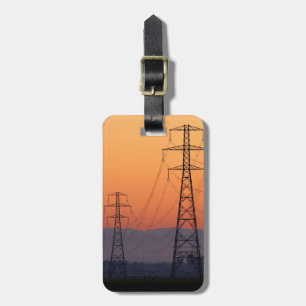 Power Pylons bei Sonnenuntergang Gepäckanhänger
