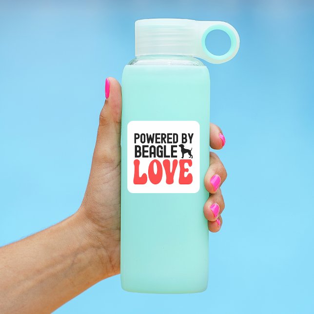 Powered By Beagle Love Quadratischer Aufkleber (Powered by beagle love bottle sticker)