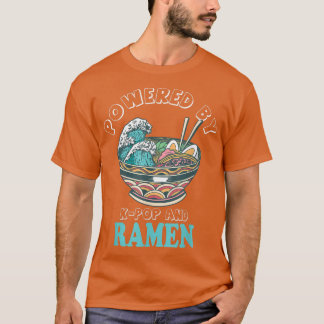 Powered by Kpop und Ramen Anime T-Shirt