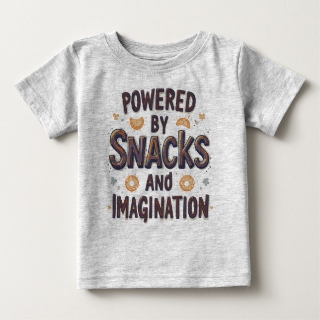 Powered by Snacks Imagination Funny Food Quote Typ Baby T-shirt (Vorderseite)