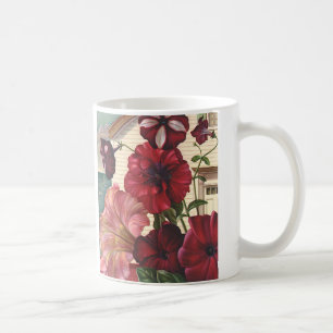 Prächtige Trichterblumen im Garten Kaffeetasse