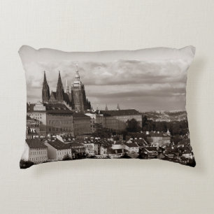 Prager Burg mit dem Veitsdom in Tschechien  Dekokissen