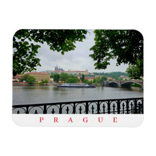 Prager Burg und Kühlschrankmagnet mit Blick auf de Magnet