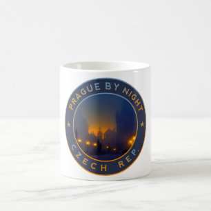 Praha bei Nacht. Tschechische Republik Prag Kaffeetasse