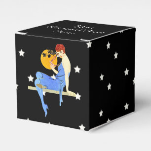 Prallplatten-Dame Red Hair Blue Dress auf Geschenkschachtel